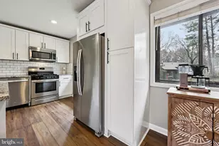 10913 Howland Dr, Reston, VA 20191 - Photo 21