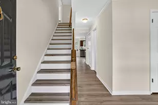 2982 Emerald Chase Dr, Herndon, VA 20171 - Photo 9