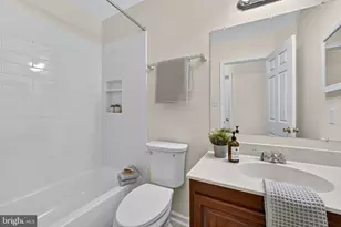 2982 Emerald Chase Dr, Herndon, VA 20171 - Photo 51