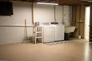 5232 Oldcastle Ln, Springfield, VA 22151 - Photo 19