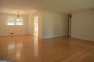 5232 Oldcastle Ln, Springfield, VA 22151 - Photo 7