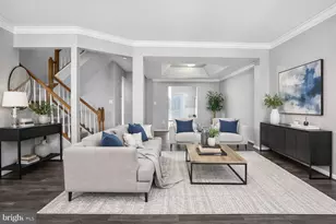 3102 Sutherland Hill Ct, Fairfax, VA 22031 - Photo 3