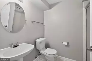 3102 Sutherland Hill Ct, Fairfax, VA 22031 - Photo 29