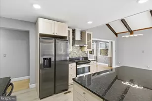 5515 Westcliff Ct, Burke, VA 22015 - Photo 15