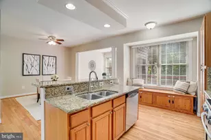 3964 Royal Lytham Dr, Fairfax, VA 22033 - Photo 17