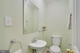 3964 Royal Lytham Dr, Fairfax, VA 22033 - Photo 51