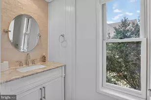 2028 Beacon Pl, Reston, VA 20191 - Photo 27