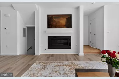 4991 Longmire Way, Chantilly, VA 20151 - Photo 3