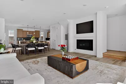 4991 Longmire Way, Chantilly, VA 20151 - Photo 9