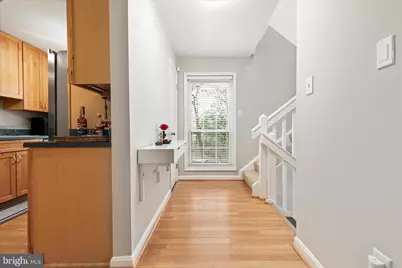 10198 Oakton Terrace Road, Oakton, VA 22124 - Photo 7