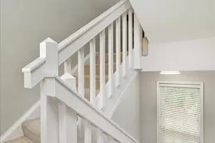 10198 Oakton Terrace Rd, Oakton, VA 22124 - Photo 5