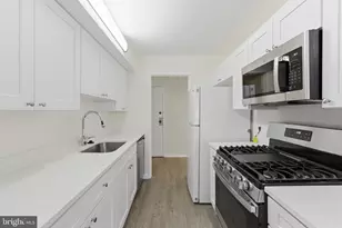 2316 Freetown Ct, Reston, VA 20191 - Photo 3