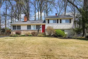 909 Plum St SW, Vienna, VA 22180 - Photo 3