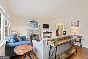 909 Plum St SW, Vienna, VA 22180 - Photo 5