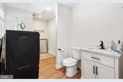 10418 Adel Road, Oakton, VA 22124 - Photo 27