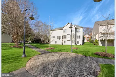 11638 Forest Hill Court, Fairfax, VA 22030 - Photo 29