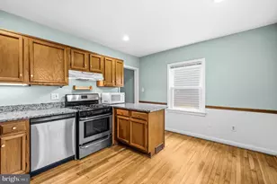 2915 Brook Dr, Falls Church, VA 22042 - Photo 13