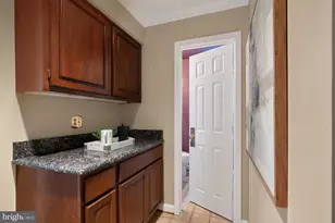 8815 Surrey Ct, Alexandria, VA 22309 - Photo 13