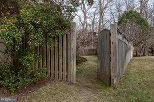 8815 Surrey Ct, Alexandria, VA 22309 - Photo 97