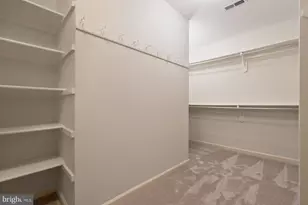 8815 Surrey Ct, Alexandria, VA 22309 - Photo 41