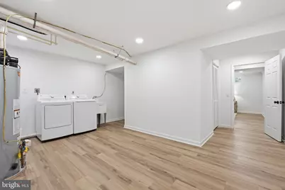 12013 Westwood Hills Drive, Herndon, VA 20171 - Photo 33