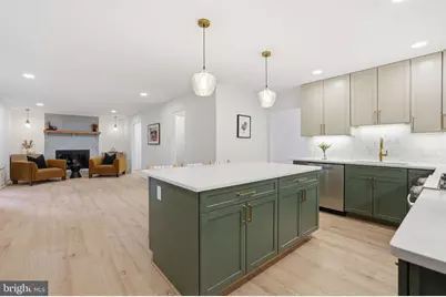 12013 Westwood Hills Drive, Herndon, VA 20171 - Photo 5