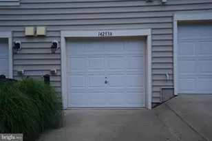 14253 Woven Willow Ln, Centreville, VA 20121 - Photo 3