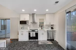 11232 Handlebar Rd, Reston, VA 20191 - Photo 29