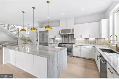 719 Meadow Lane SW, Vienna, VA 22180 - Photo 7