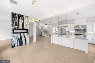 719 Meadow Ln SW, Vienna, VA 22180 - Photo 5