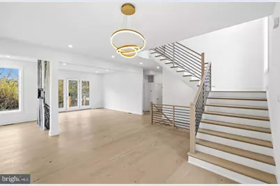 719 Meadow Lane SW, Vienna, VA 22180 - Photo 11