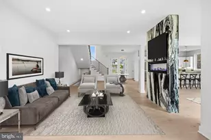 719 Meadow Ln SW, Vienna, VA 22180 - Photo 13