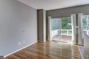 12011 Edgemere Cir, Reston, VA 20190 - Photo 5
