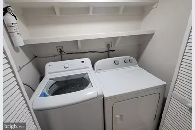 5674 Oak Tanager Court, Burke, VA 22015 - Photo 9