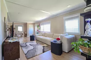 6421 Inwood Dr, Springfield, VA 22150 - Photo 3