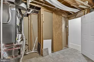 1159 Lisa Ct, Herndon, VA 20170 - Photo 35