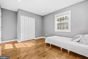 2406 Garnett Ct, Vienna, VA 22180 - Photo 33