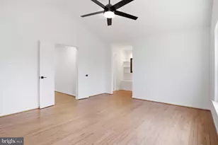 1292 Browns Mill Ct, Herndon, VA 20170 - Photo 23