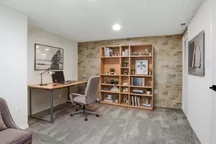 1292 Browns Mill Ct, Herndon, VA 20170 - Photo 35