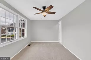 8677 Hickory Ridge Ct, Springfield, VA 22153 - Photo 17