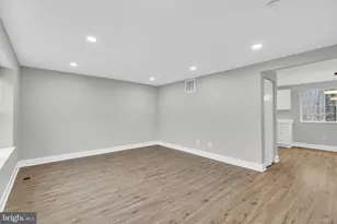 8677 Hickory Ridge Ct, Springfield, VA 22153 - Photo 5