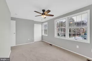 8677 Hickory Ridge Ct, Springfield, VA 22153 - Photo 15