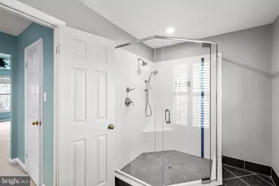 8942 Kenilworth Drive, Burke, VA 22015 - Photo 29