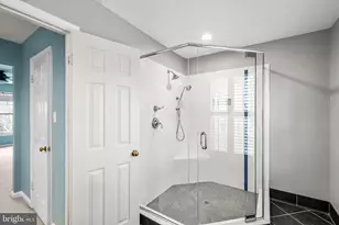 8942 Kenilworth Dr, Burke, VA 22015 - Photo 29