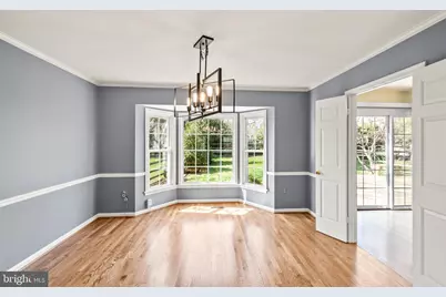 8942 Kenilworth Drive, Burke, VA 22015 - Photo 9