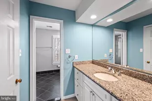 8942 Kenilworth Dr, Burke, VA 22015 - Photo 29