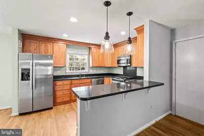 8942 Kenilworth Drive, Burke, VA 22015 - Photo 11