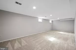 8942 Kenilworth Dr, Burke, VA 22015 - Photo 39