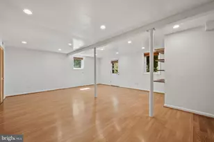6523 Kerns Rd, Falls Church, VA 22044 - Photo 29
