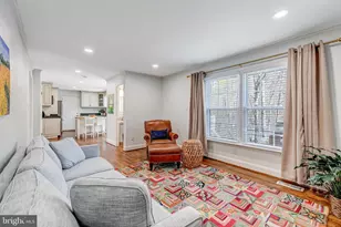 8409 Finlay Ct, Springfield, VA 22153 - Photo 7